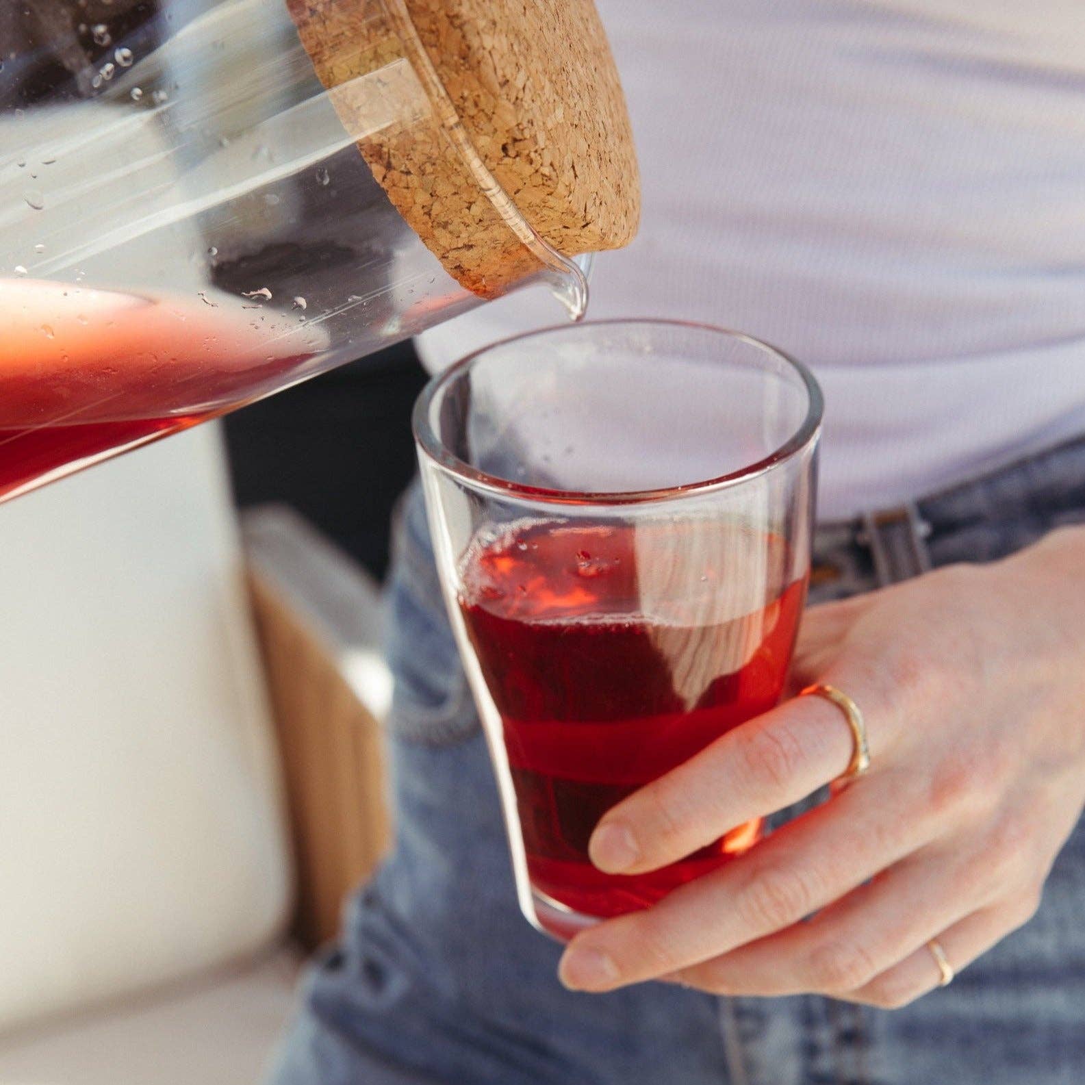 Heavenly Tea Leaves – wholesale Löst te – Ekologisk Hibiskus, Clear Top Loose Leaf Örtteburk3