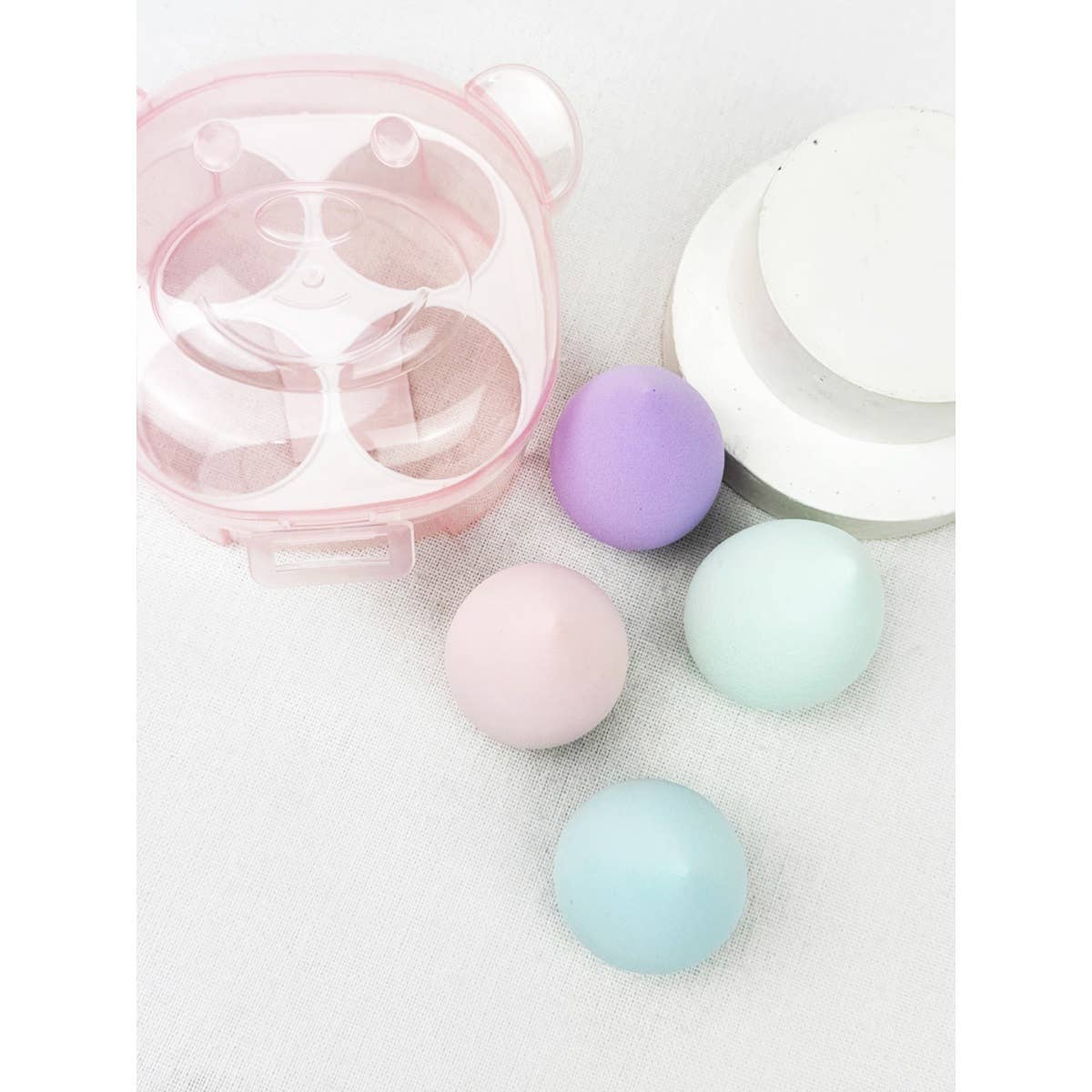 MIX COLOR Essential Blending Sponge in Bear Face Container for wholesale on Faire3