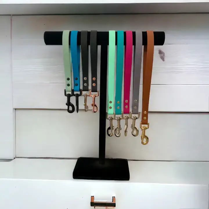 GoodWalk Collars & Leashes | Waterproof Gear for Dogs - Wholesale Pet Leash - Dog - Traffic Lead for Dogs | 6" | BioThane | Waterproof Leash1