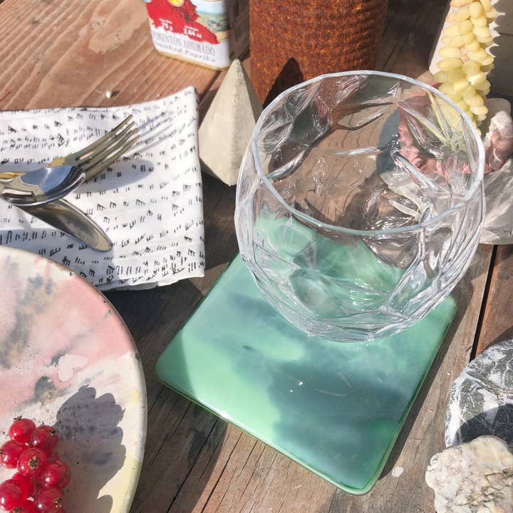 Made By Rheal – wholesale Coasters – Limited Batch Marbled Glass Coaster Set Emerald Sparkle1