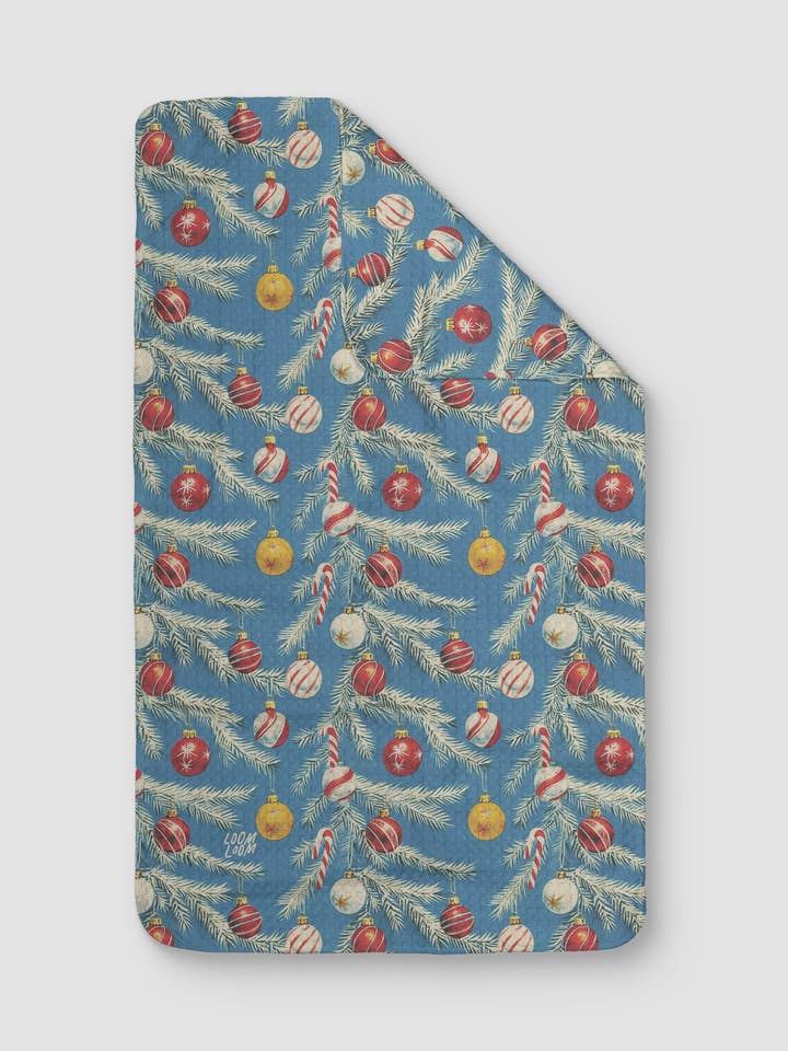 Decorations for wholesale by Loom Loom