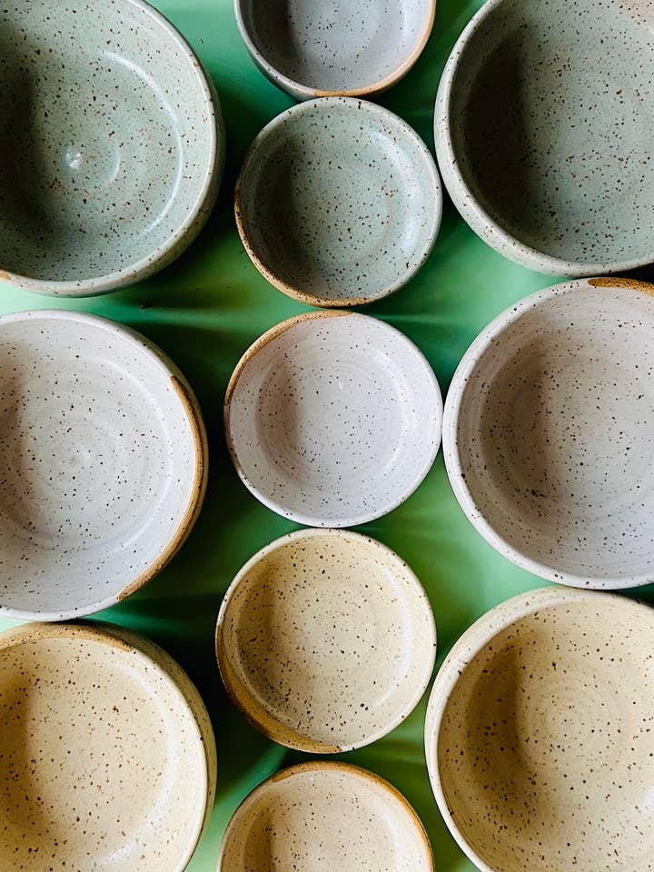 Ramequin en céramique fait main – salière en céramique – petit bol pour la vente par Hands On Ceramics