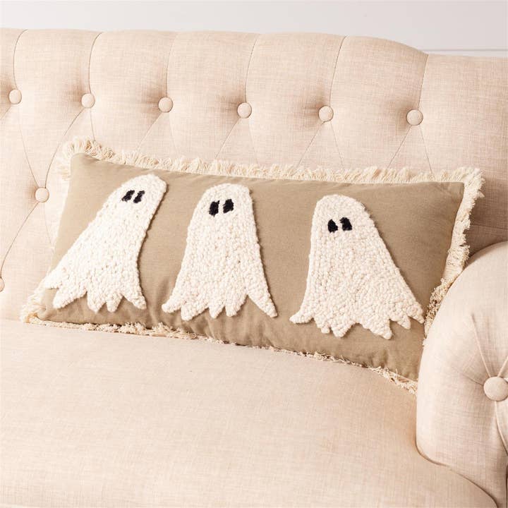 Audrey's Home & Gift - Wholesale Lumbar Pillow - Lumbar Pillow - Hooked Ghosts (Pk/02)