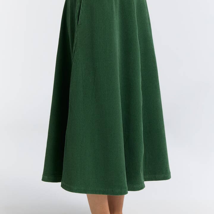 1422-067 | Saia de veludo cotelê feminina - Agulha-de-pinheiro por atacado de Leela Cotton