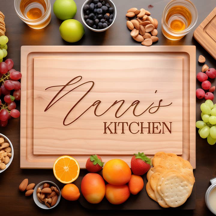 Nanas kök Graverad skärbräda – Present till mormor för wholesale av Southern Farm Signs