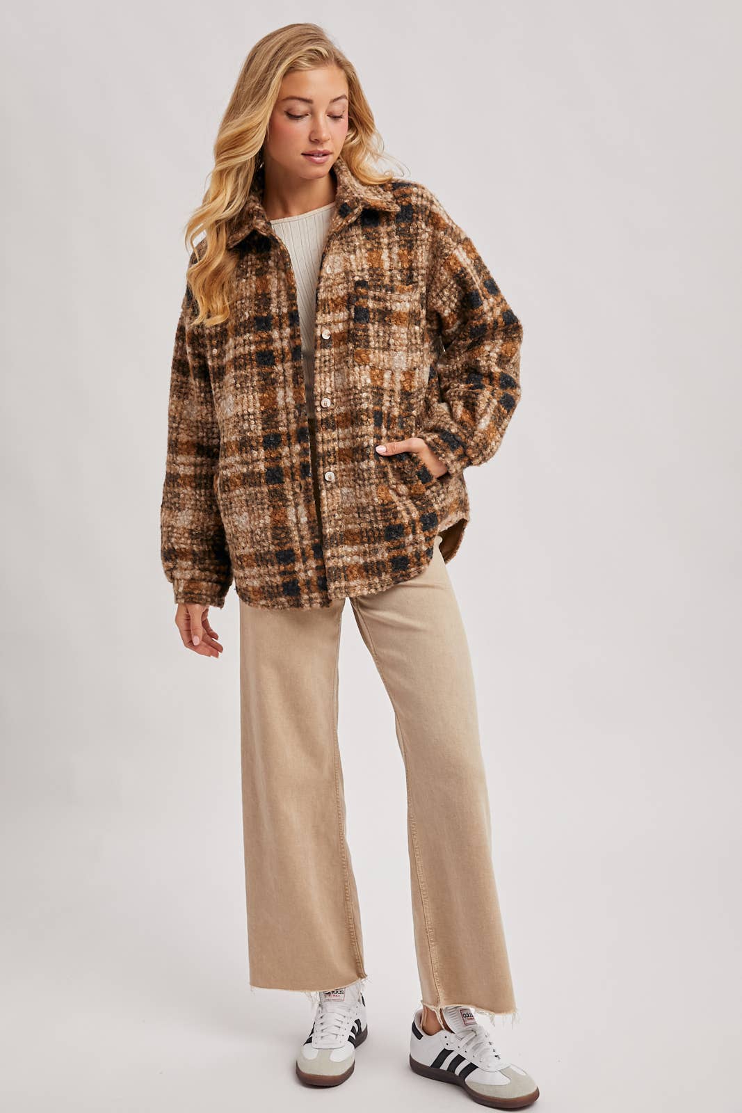 Bluivy - Wholesale Shirt Jacket/Shacket - Women's - BUTTON DOWN BOUCLE PLAID SHACKET WITH POCKETS18