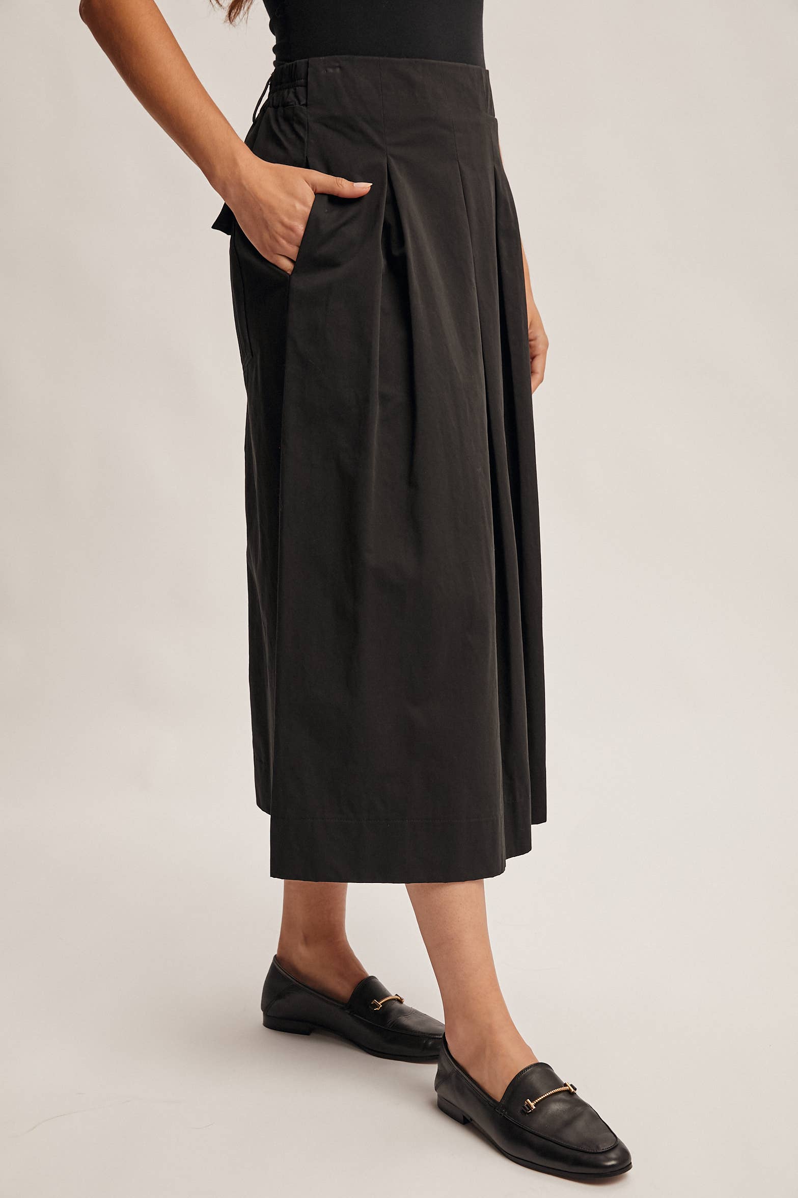 Forte – Engroshandel Nederdel - Dame – Plisseret A-line Midi Nederdel FSK00015