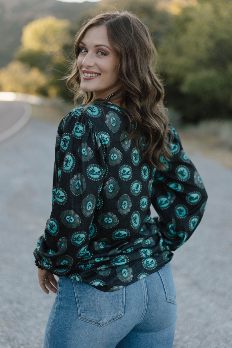 Sterling Kreek – wholesale Blouse – Women’s – Silver Draw Top2