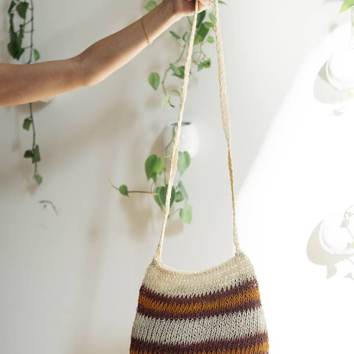 Luna Sundara - Wholesale Tote Bag - Women's - Handmade Peruvian Chambira Tote Bag