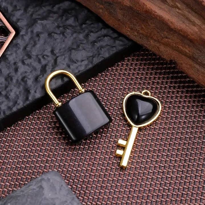 Earth's Gems Boutique - Wholesale Jewelry Set - Lock and Key Necklace Set, Gemstone Crystal Necklace