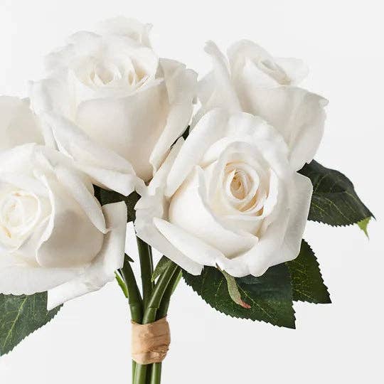 JKF & Co Pty Ltd - Wholesale Artificial Flowers - Real Touch Rose Bouquet Winter White1