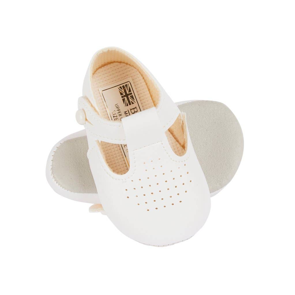 Early Days & Baypods – Engroshandel Vuggesko – til baby – B625 bløde babysko med knappet T-bar og punchet detaljer7