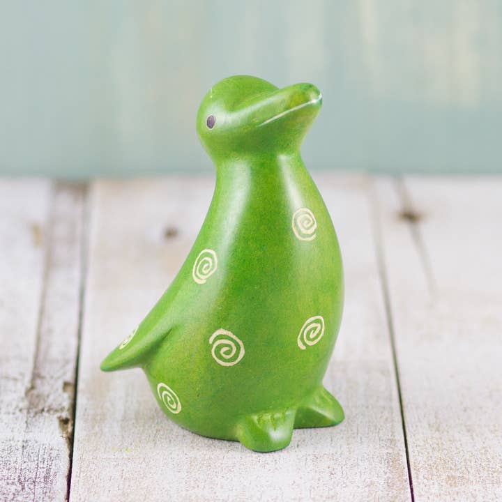 Pingouin en stéatite vert pour la vente par Mr. Ellie Pooh