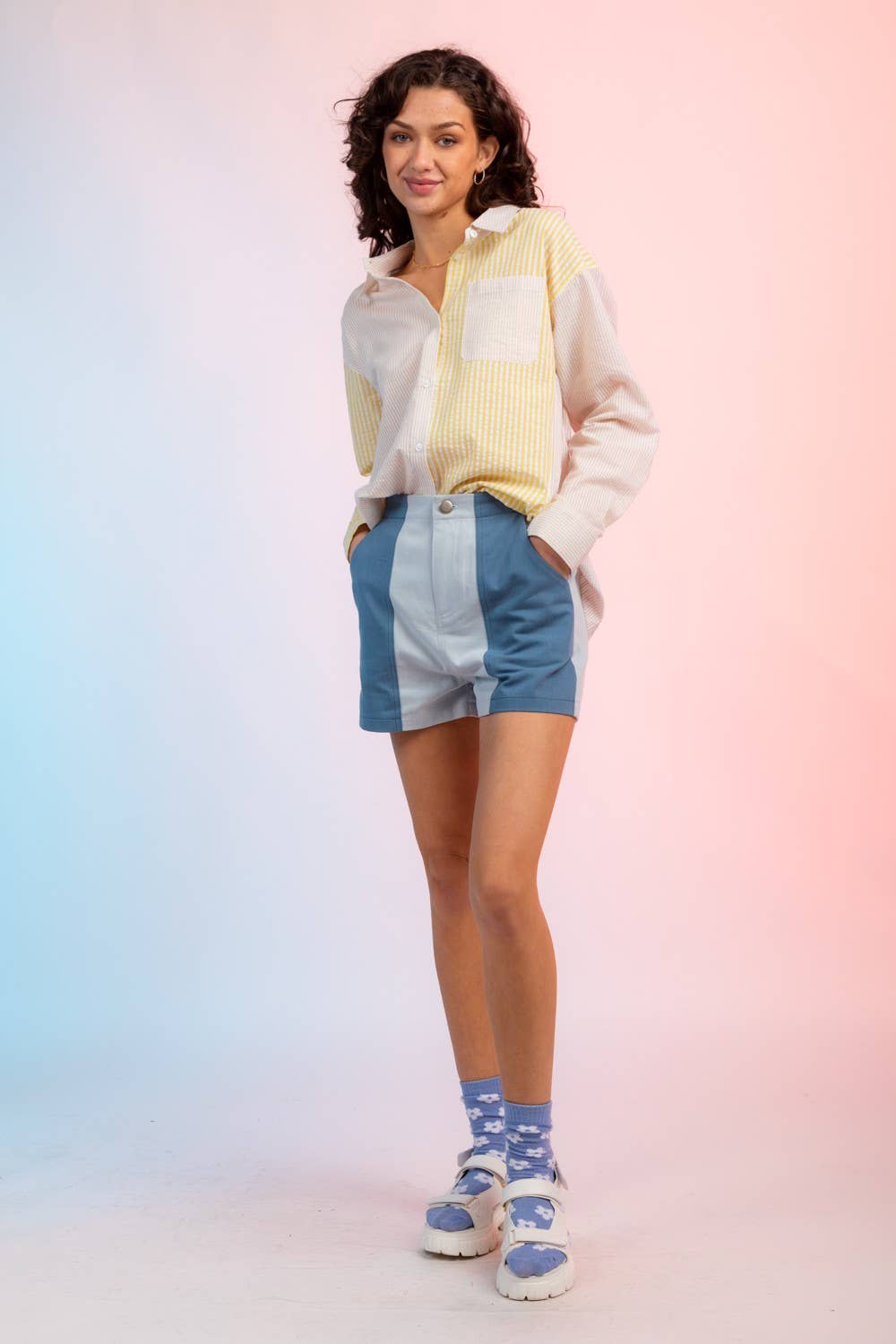 VERY J – Großhandel Shorts – Damen – VP71910-Minishorts in Blockfarben7