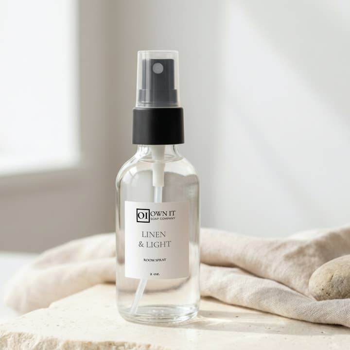 Linnen & Licht Kamer & Linnen Spray voor wholesale door Own It Soap Company