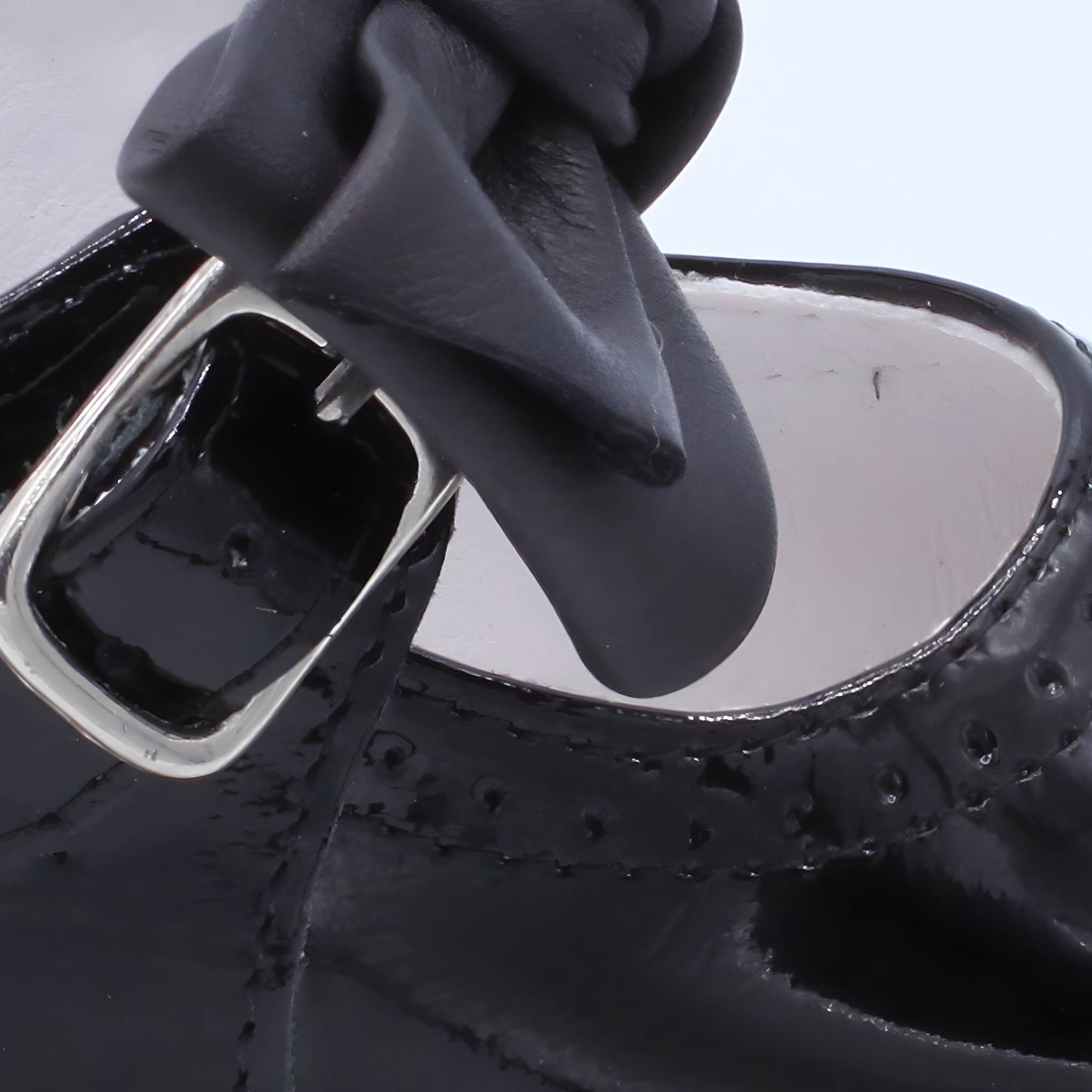 Borboleta – wholesale Dress shoes – Kids – Girls Patent Bar Shoes with Removable Knotted Bow2