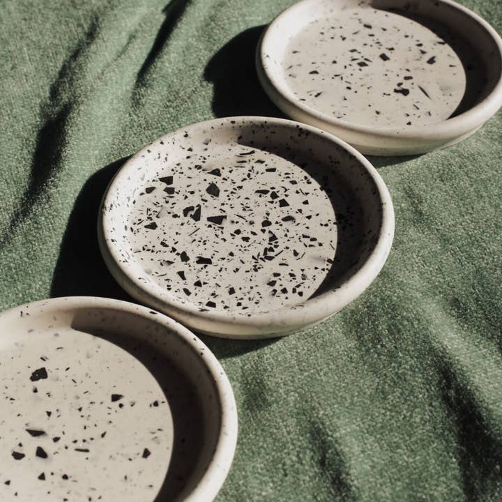 Mini platin dekorativo efecto terrazzo for engroshandel hos Fionna Studio