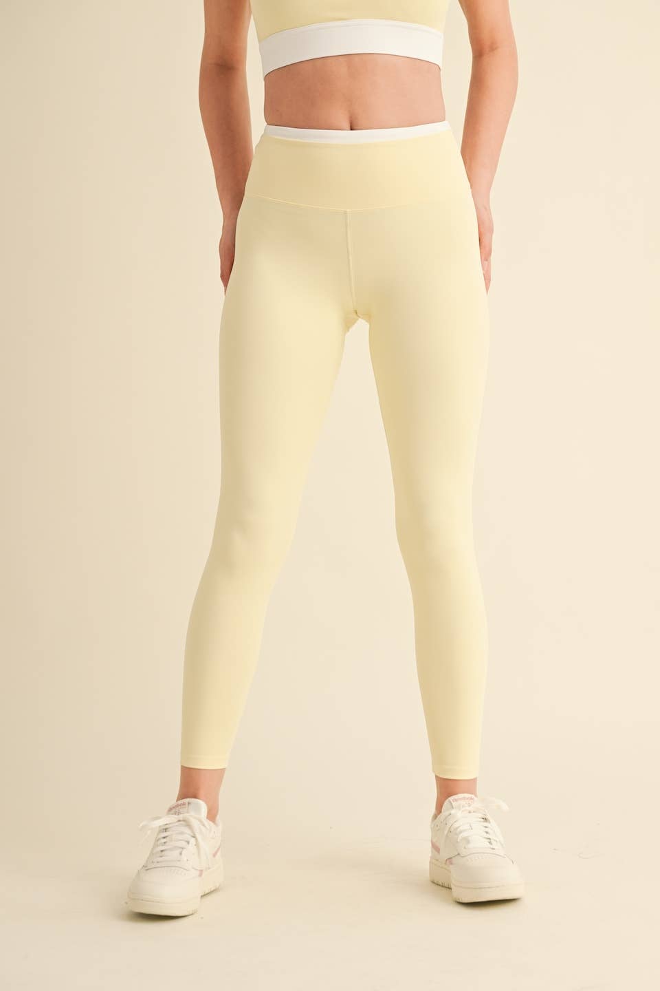 KIMBERLY C – Engroshandel Sports-/loungeleggings – til kvinder – Kontrastbindende leggings0