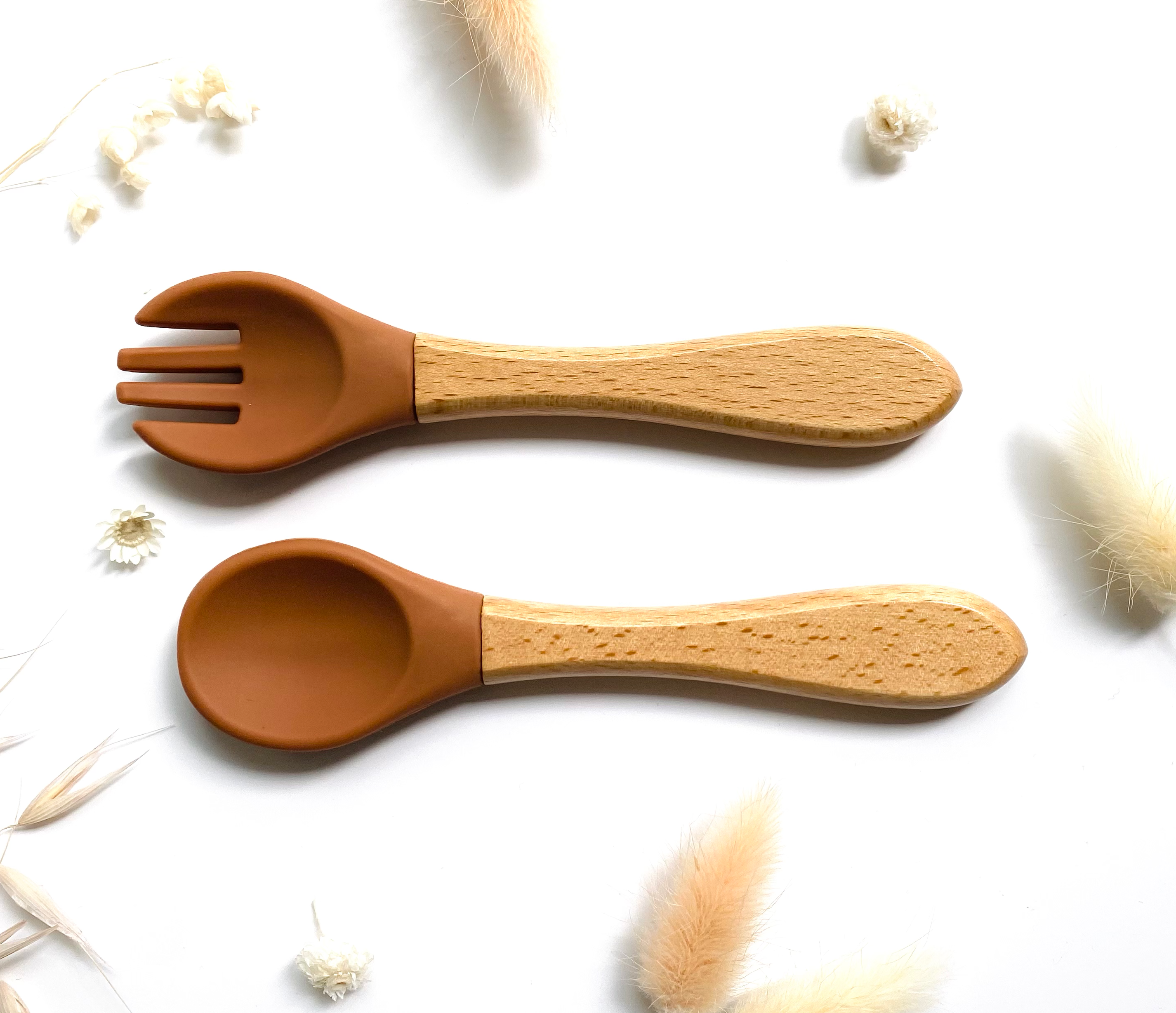 Les Petits Citrons – Engroshandel Bestiksæt – Børnebestik med bløde silikonedele og bambushåndtag3