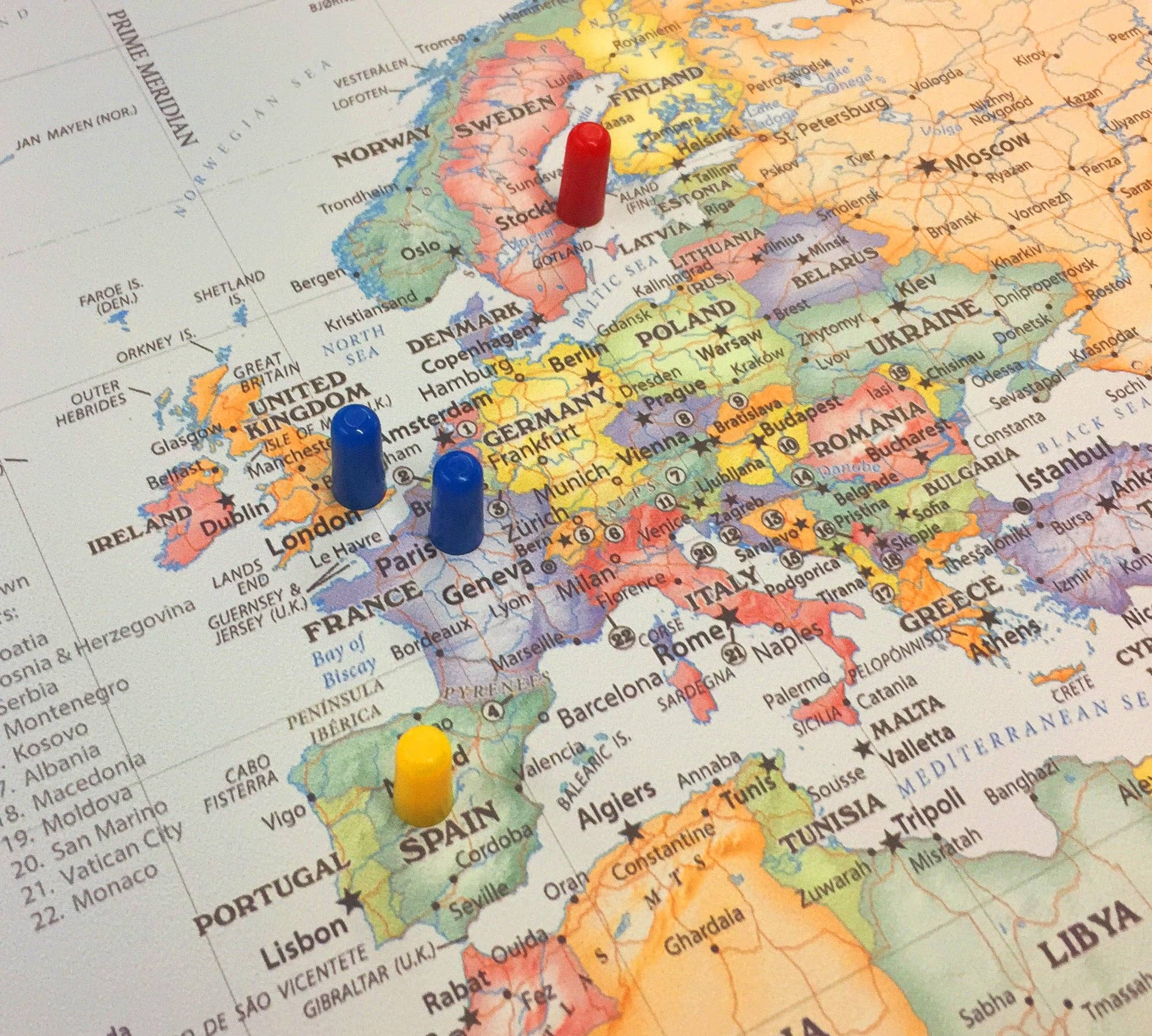 Winding Hills Designs - Wholesale Map - Magnetic Travel Map of the World - Ocean Blue2