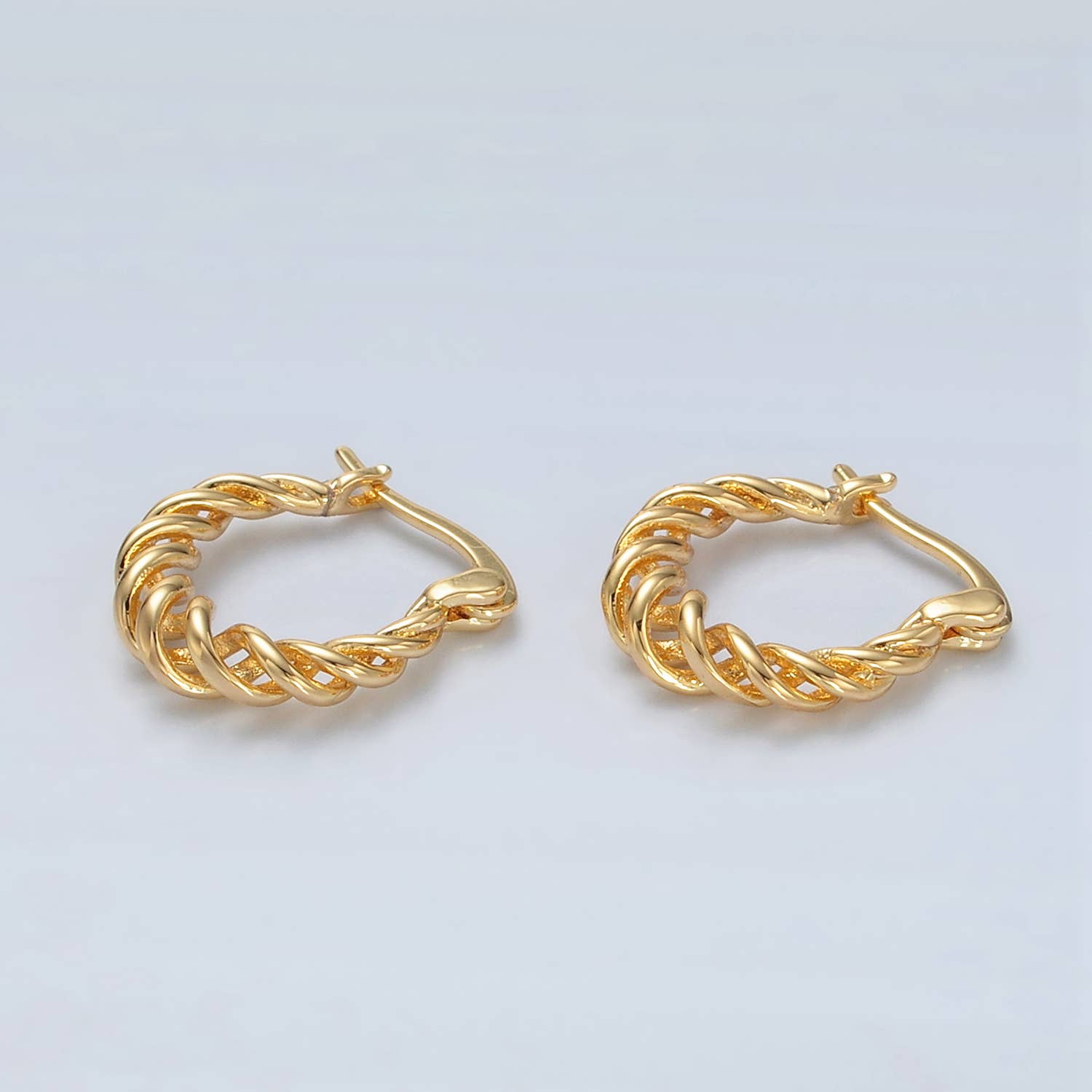 Aim Eternal - Wholesale Hoop Earrings - 24K Gold Filled Twisted Rope Latch Hoop Earrings | T-0950