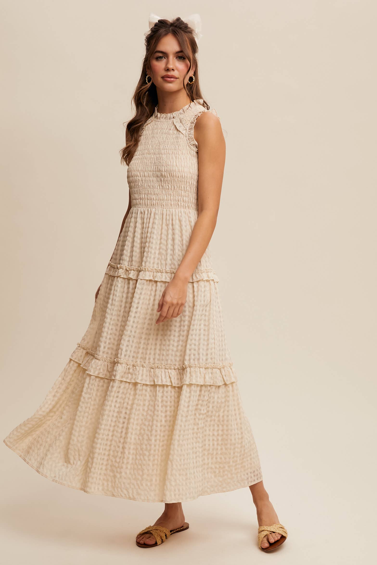Listicle – wholesale Dress – Women's – Sleeveless Gingham Maxi Dress with Ruffle Details27