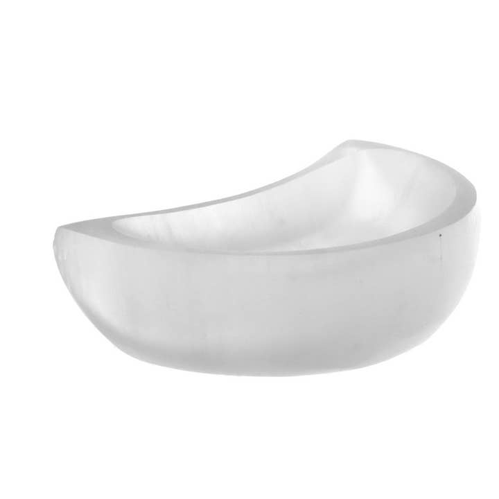 Small Selenite Moon Bowl for wholesale by Vives de la Cortada S.L