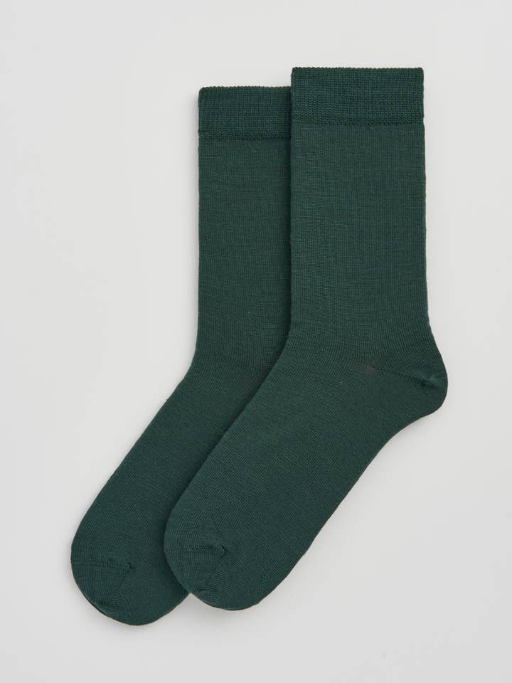 Chaussettes en mérinos vert forêt profonde pour la vente par Pairs Socks
