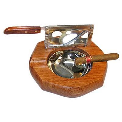 Ausstecher mit Aschenbecher für den Großhandel von NICOTEAM EE