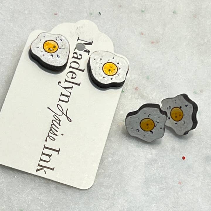 Spejlæg - Håndmalede Ørestikker for engroshandel hos Madelyn Louise Ink