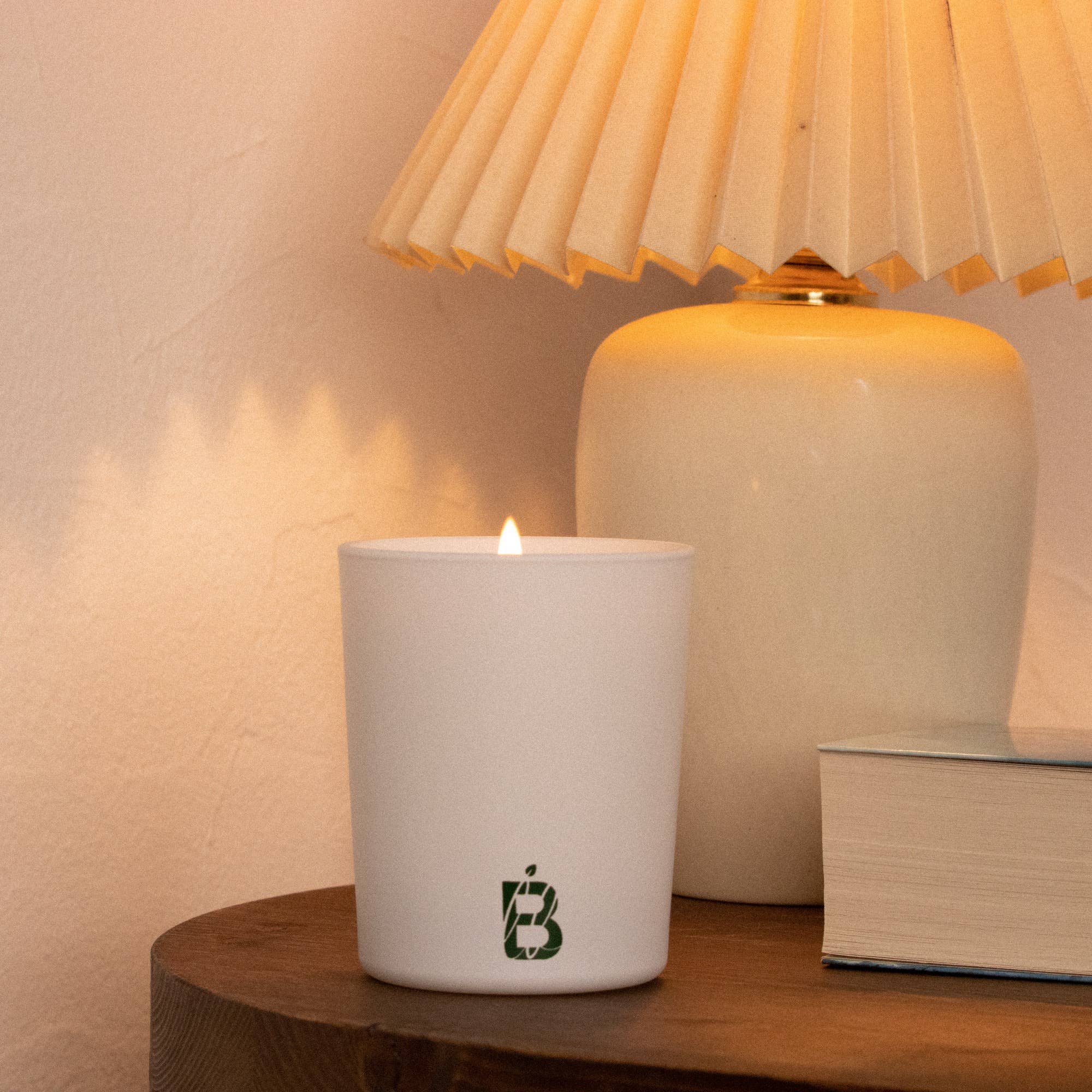 La Bougie Blanche - Wholesale Jar/Filled Candle - Scented candle - pine