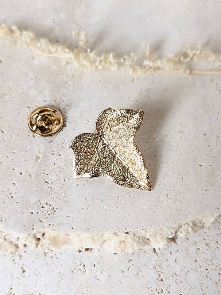 Ivy Brooch for wholesale by Un de ces Quatre