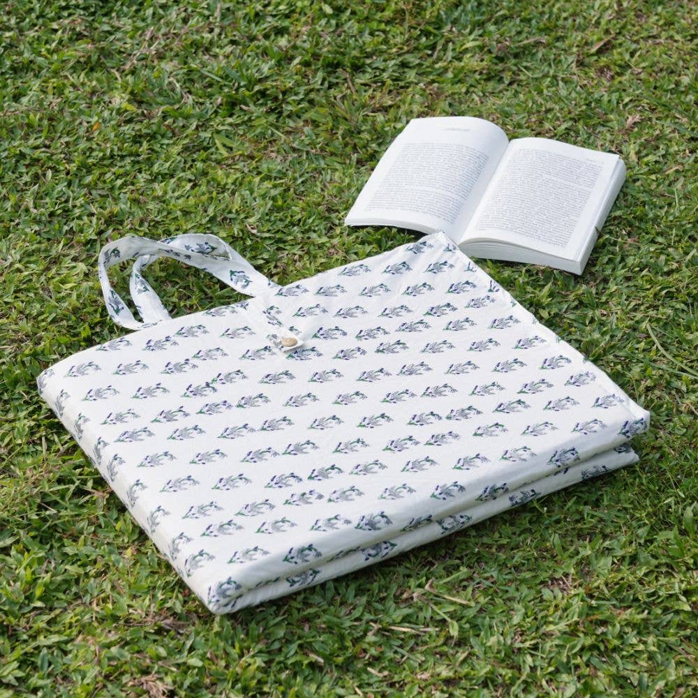 Craftpair – wholesale Travel blanket – Grey Leaf Block Printed Mini Picnic Mattress With Handles - No Tariffs2