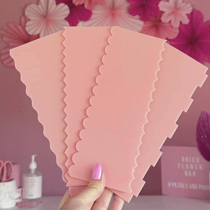 Petals & Pampas - Wholesale Decorating tool - Cake Scraper| Icing Cake Decorating Tools | Textured Butterc1