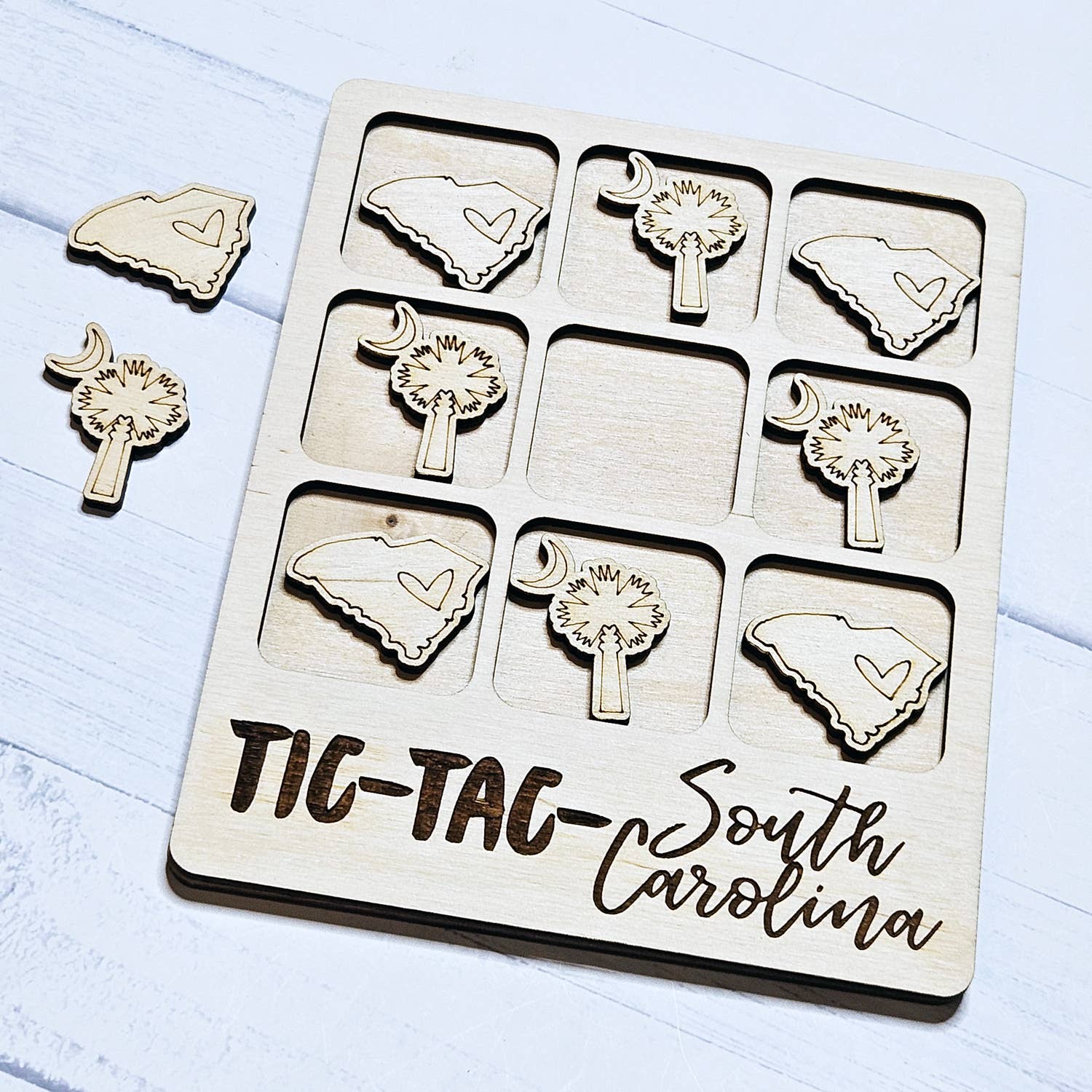 The Trendy Traveler - Wholesale Board Game - South Carolina Palmetto Tic-Tac-Toe Game2