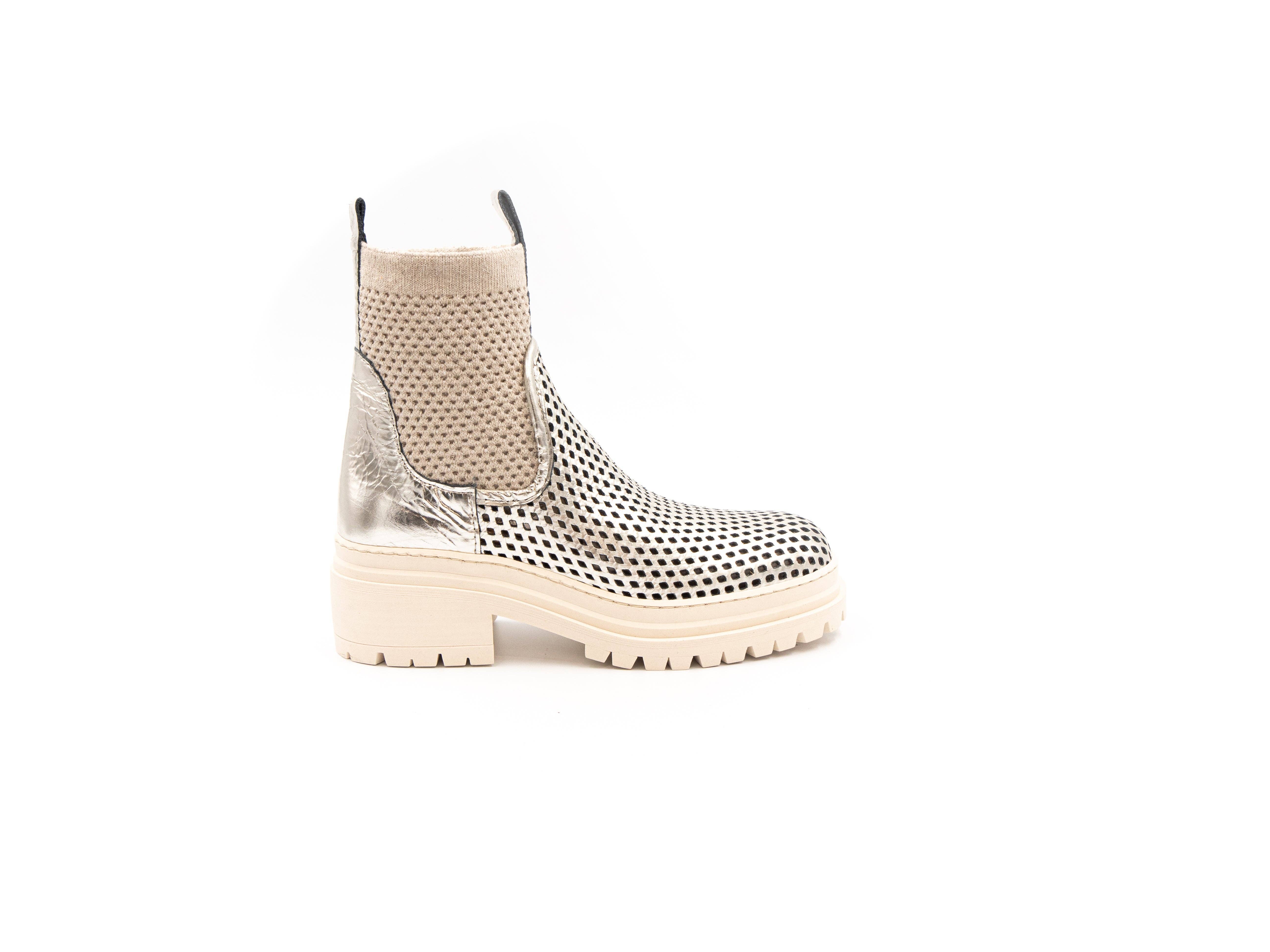 Casta - Wholesale Chelsea Boots - Women's - Fox4