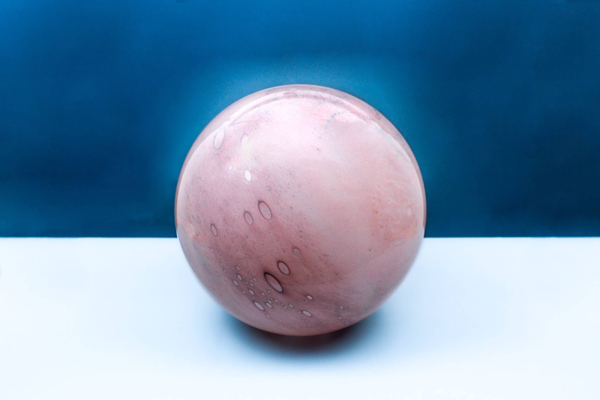 L. GLOW Home - Wholesale Accent/Desk Lamp - Jupiter Pink Round Glass Lamp 28cm3