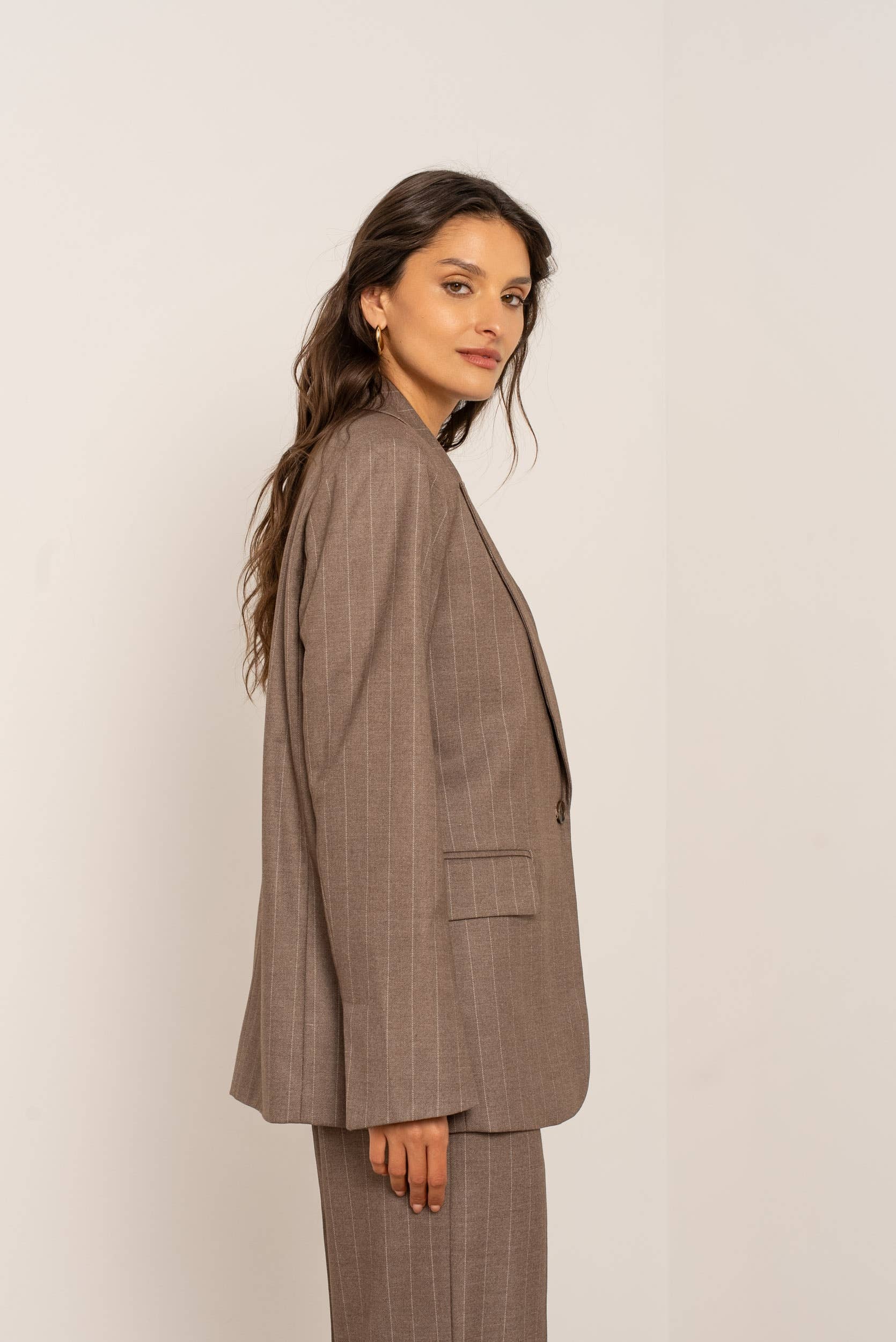 Attentif Paris - Wholesale Blazer - Women's - Oversized pinstripe blazer38