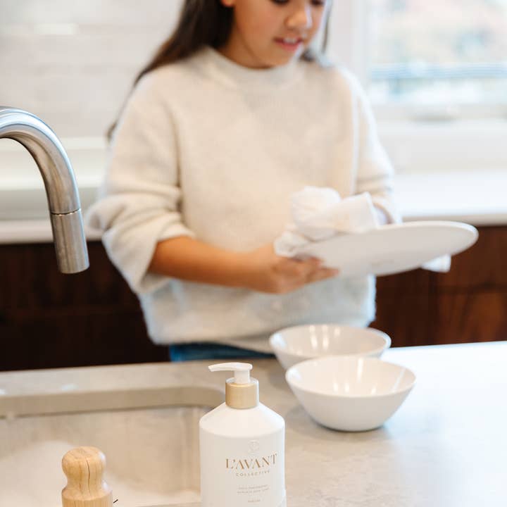 L'AVANT Collective - Wholesale Dish Soap - Fresh Linen High Performing Dish Soap5