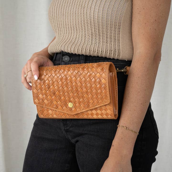 Elevate - Wholesale Crossbody Bag - Women's - Woven DiMarco Crossbody Bag1