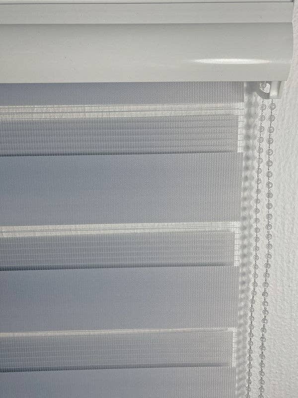 BOD HOME – wholesale Gardin – Easy Fit mörkläggningsrullgardin dag/natt i mörkgrått1