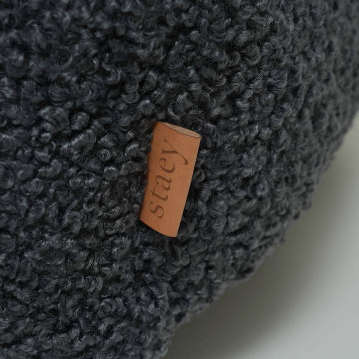 Staey – wholesale Pet bed – Dog – Tora Dog Bed | Storm Curly11