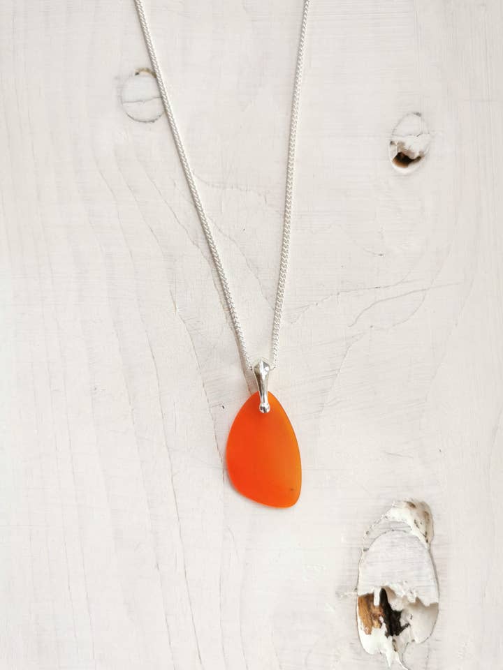 Collar con colgante de cristal marino personalizado con plata esterlina para venta al por mayor de Blue Marble Jewellery