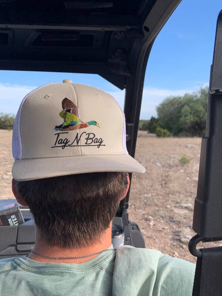 Chapeau Duck Crest pour la vente par Tag N Bag Outdoors