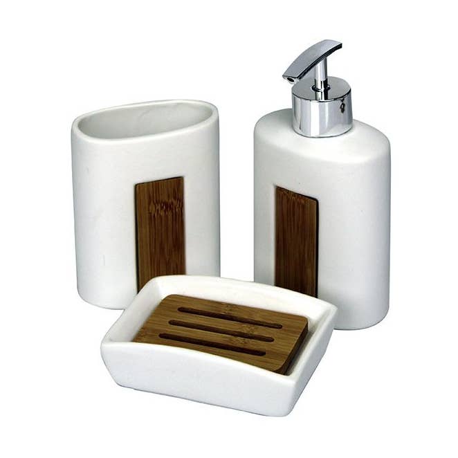 BADKAMERSET KERAMIEK 3 STUKS MET HOUT voor wholesale door Aktual / Dekora Import S.A