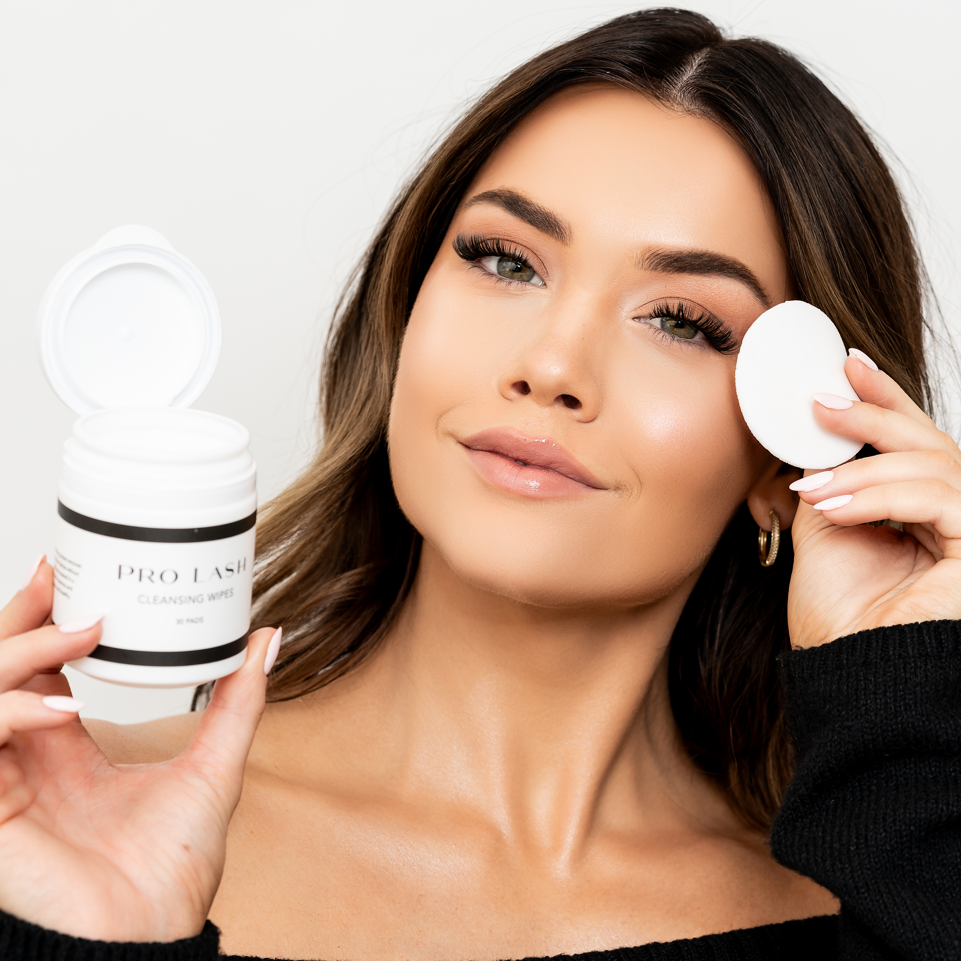 Pro Lash - Wholesale Face & Body Wipes - Cleansing Wipes1