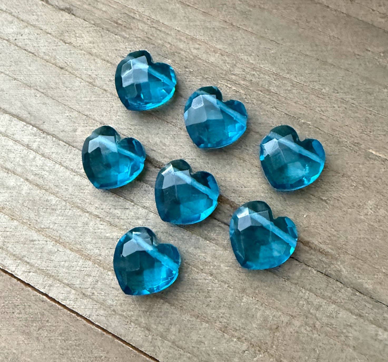 Merelani Designs – Großhandel Kette mit Anhänger/Charm – Apatit-Hydroquarz-Herz-Kordelkette6