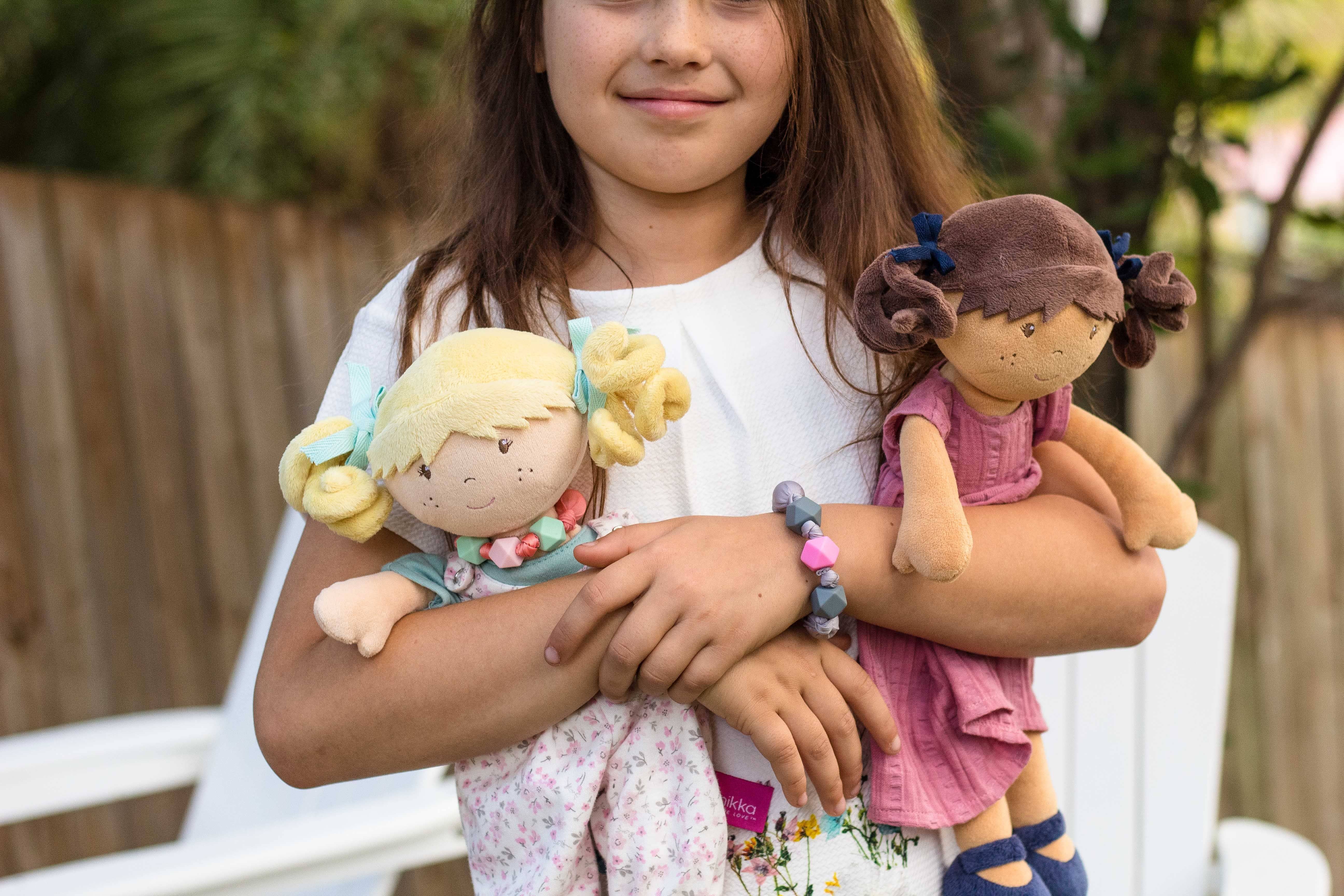 Tikiri Toys LLC - Wholesale Doll - Kids - Lucy with Friendship Bracelet in Flower Printed Outfit8
