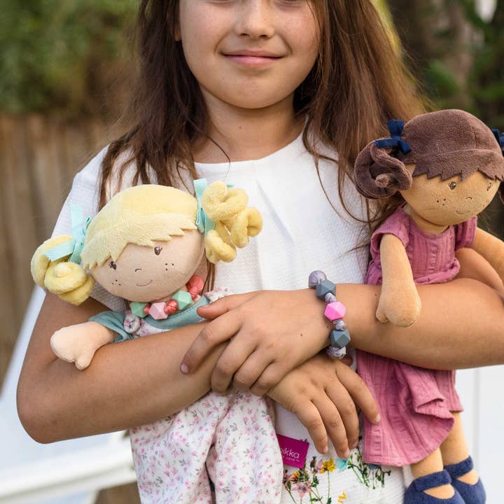 Tikiri Toys LLC - Wholesale Doll - Kids - Lucy with Friendship Bracelet in Flower Printed Outfit8
