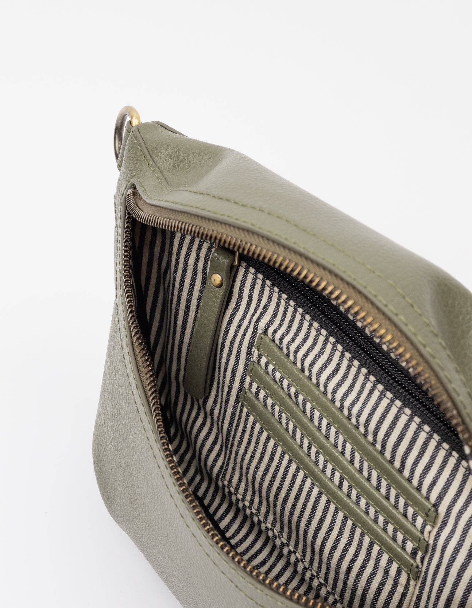 O My Bag - Wholesale Crossbody Bag - Unisex - Milo - Sage Vegan Mirum®3